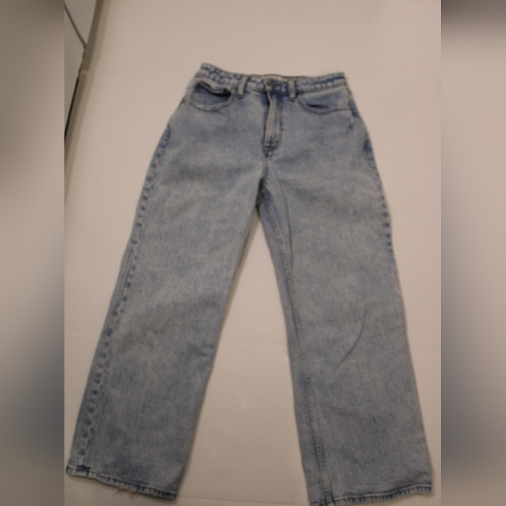 Abercrombie & Fitch Light Wash Boyfriend Jeans